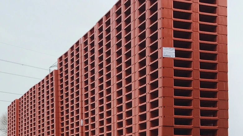 Why Logistics Companies Choose SRT Plastics